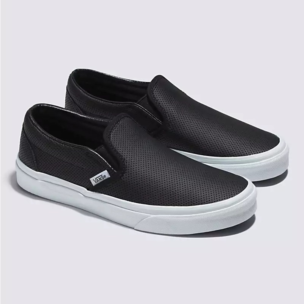VANS - SLIP ON PERF LEATHER SHOE
